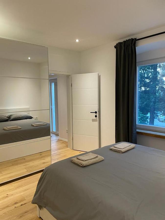 Aegida Beachfront Apartment Копер Экстерьер фото